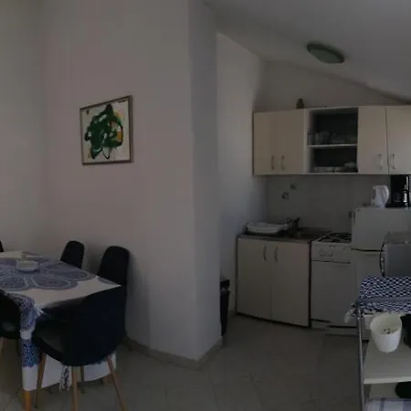 In With Balcony, Air Conditioning, Wifi, Washing Machine 4982-9 Apartamento *