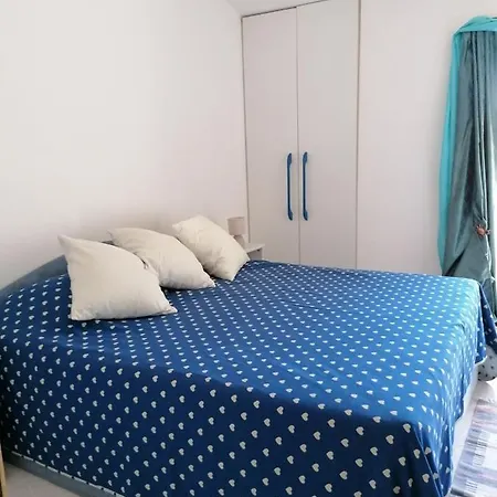 In With Balcony, Air Conditioning, Wifi, Washing Machine 4982-9 Apartamento *